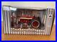 Farmall_International_Harvester_Restoration_Tractor_Farmall_460_With_Accsessories_01_nk