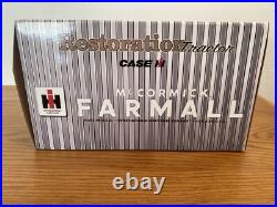 Farmall International Harvester Restoration Tractor Farmall 460 With Accsessories