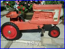 Farmall pedal tractor 806 narrow front wheels made by Ertl company 1967