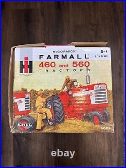 IH 460 & 560 Combo Set International Harvester Ertl Farmall 1/16 Tractors 2004