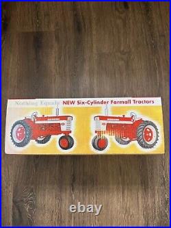 IH 460 & 560 Combo Set International Harvester Ertl Farmall 1/16 Tractors 2004