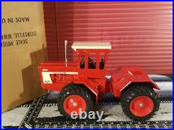 IH 4660 Turbo withduals 1/16 Diecast Tractor Replica Collectible by Scale Models