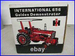 IH Farmall 656 Toy Tractor Gold Demo 2001 Ontario Toy Show 1/16 Scale NIB