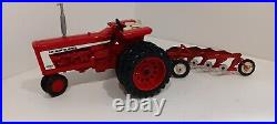 IH Farmall 706 Narrow Front WithTru Scale 4 Bottom Plow 1/16 Scale Excellent Cond