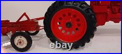 IH Farmall 706 Narrow Front WithTru Scale 4 Bottom Plow 1/16 Scale Excellent Cond