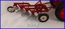 IH Farmall 706 Narrow Front WithTru Scale 4 Bottom Plow 1/16 Scale Excellent Cond