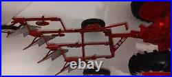 IH Farmall 706 Narrow Front WithTru Scale 4 Bottom Plow 1/16 Scale Excellent Cond