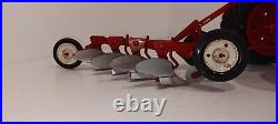 IH Farmall 706 Narrow Front WithTru Scale 4 Bottom Plow 1/16 Scale Excellent Cond