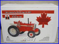 IH Farmall Model 1206 MFWD Toy Tractor 2004 Ontario Toy Show 1/16 Scale NIB