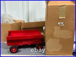IH McCormick FARMALL Flare Box WAGON LARGE 18 Toy Tractor Die-Cast Heavy