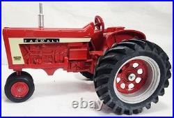 IH McCormick Farmall 806 Tractor 1991 Woodstock Ontario Toy 6th Show 116