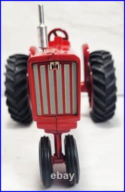 IH McCormick Farmall 806 Tractor 1991 Woodstock Ontario Toy 6th Show 116