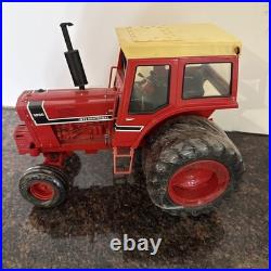 INTERNATIONAL 1066 TRACTOR 1/16 IH ERTL MIB Toy Tractor Times 23rd Anniversary