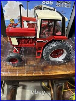 INTERNATIONAL 886 TRACTOR WF Cab 1/16th MIB 2018 Natl Farm Toy Show Lexi Window