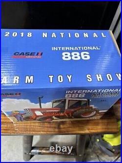 INTERNATIONAL 886 TRACTOR WF Cab 1/16th MIB 2018 Natl Farm Toy Show Lexi Window