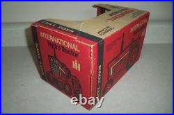 INTERNATIONAL 966 TRACTOR in BOX ERTL Vintage Farm Toy FARMALL