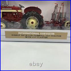 INTERNATIONAL HARVESTER FARMALL 340 TRACTOR With 251 PLANTER 1/16 SPECCAST ZJD1804