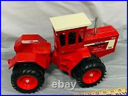 INTERNATIONAL IH 4366 4WD FARM Toy Tractor SCALE MODELS 116 Large Heavy Duals
