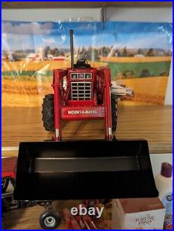 INTERNATIONAL IH 786, (was a 1586 1086 886) 3-Piont Hitch, 2350 Scratch Loader
