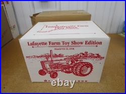 International 1206 tractor ERTL 1/16 1996 Lafayette Toy show box farm diecast Z