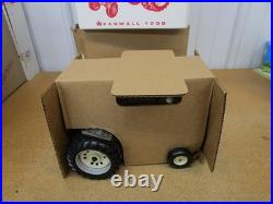 International 1206 tractor ERTL 1/16 1996 Lafayette Toy show box farm diecast Z