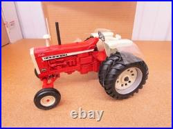 International 1206 tractor ERTL 1/16 1996 Lafayette Toy show box farm diecast Z