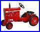 International_1456_Pedal_Tractor_with_Fenders_01_ku