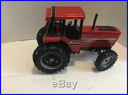 International 5488 FIRST EDITION 1984 116 Scale Tractor Rare in Box