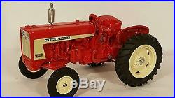 International 606 1/16 diecast farm tractor replica collectible by Spec Cast