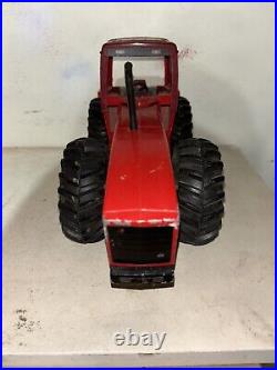 International 7488 TRACTOR 1/16th IH 2+2 Cab Articulating