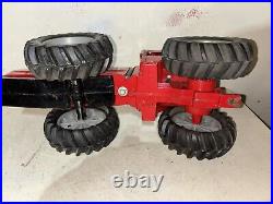 International 7488 TRACTOR 1/16th IH 2+2 Cab Articulating