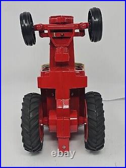 International 886 1/16 1970s Tractor ERTL