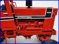 International Harvester 1066 Tractor Cab & Duals By Ertl 1/16 Toy Tractor Times
