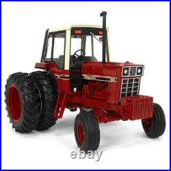 International Harvester 1086 Tri-stripe Tractor (Prestige Collection) Diecast