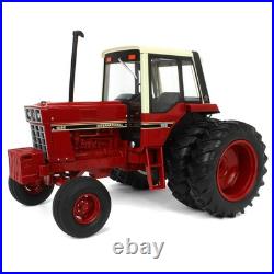 International Harvester 1086 Tri-stripe Tractor (Prestige Collection) Diecast
