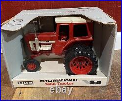 International Harvester 1468 V-8 Toy Tractor 116 Vintage 1993 ERTL