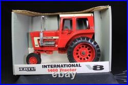 International Harvester 1468 V-8 Toy Tractor With Duals, 116 Vintage 1993 ERTL