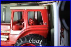 International Harvester 1468 V-8 Toy Tractor With Duals, 116 Vintage 1993 ERTL