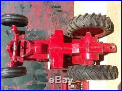 International Harvester 1586 die-cast toy tractor case vintage