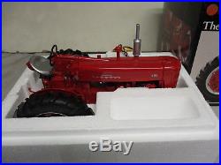 International Harvester 400 Toy Tractor Precision Series #13 1/16 Scale, NIB
