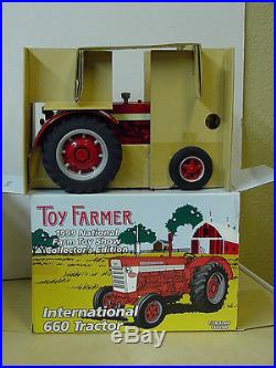 International Harvester 660 Tractor, 1999 National Farm Toy Show 1/16, Diecast
