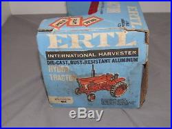 International Harvester 966 Hydro Tractor ERTL 1/16 Blue Box FARMALL IH OLD