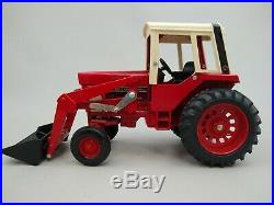 International Harvester Die Cast Tractor 1586 With Cab And Loader