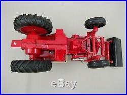 International Harvester Die Cast Tractor 1586 With Cab And Loader