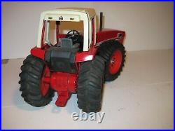 International Harvester Farm Toy Tractor 3588 2+2 Ertl 1/16