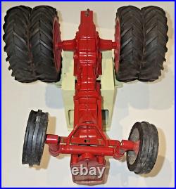 International Harvester Farmall 1456 Tractor With Cab 1/16