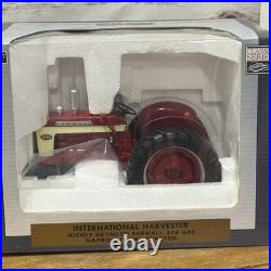 International Harvester Farmall 340 Gas Narrow Front Tractor 116 SpecCast Metal