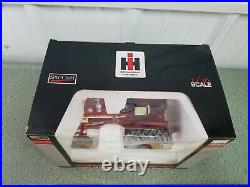 International Harvester Farmall Highly Detailed 340 gas tractor 1/16th scale