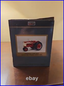 International Harvester Farmall Toy Tractor 400 diesel diecast 2002 New Rare