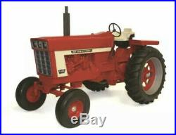International Harvester IH 1466 1/8 Scale Wide Front White Stripe Scale Models